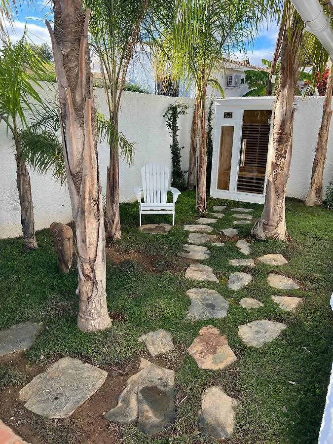 Romantic White Villa -Private Pool 内尔哈 0*,